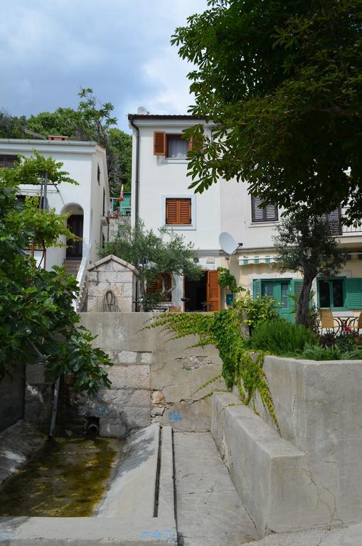 Apartments Lora Baška Exteriör bild